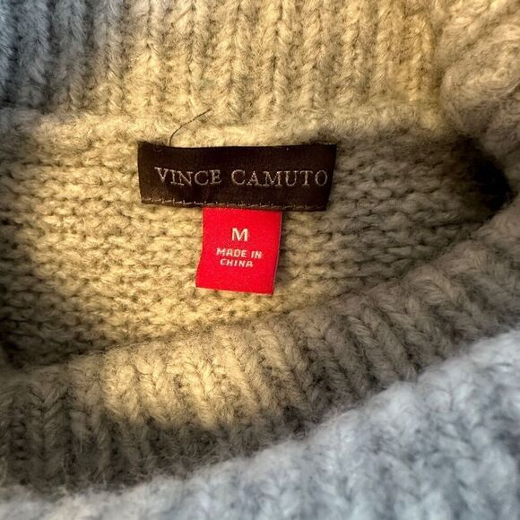 Vince Camuto Grey, Blue, and Green Sweater- size m - Picture 4 of 6